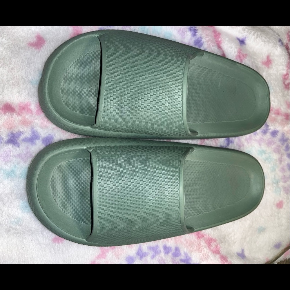 Green Slides - Picture 2 of 6